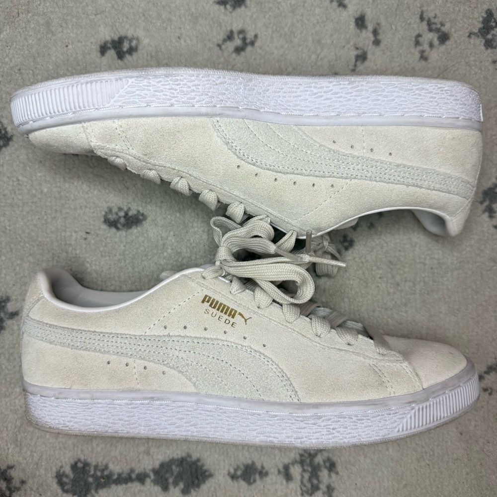PUMA Suede Leather Classic Low Top Lace Up Sneakers - Picture 2 of 8